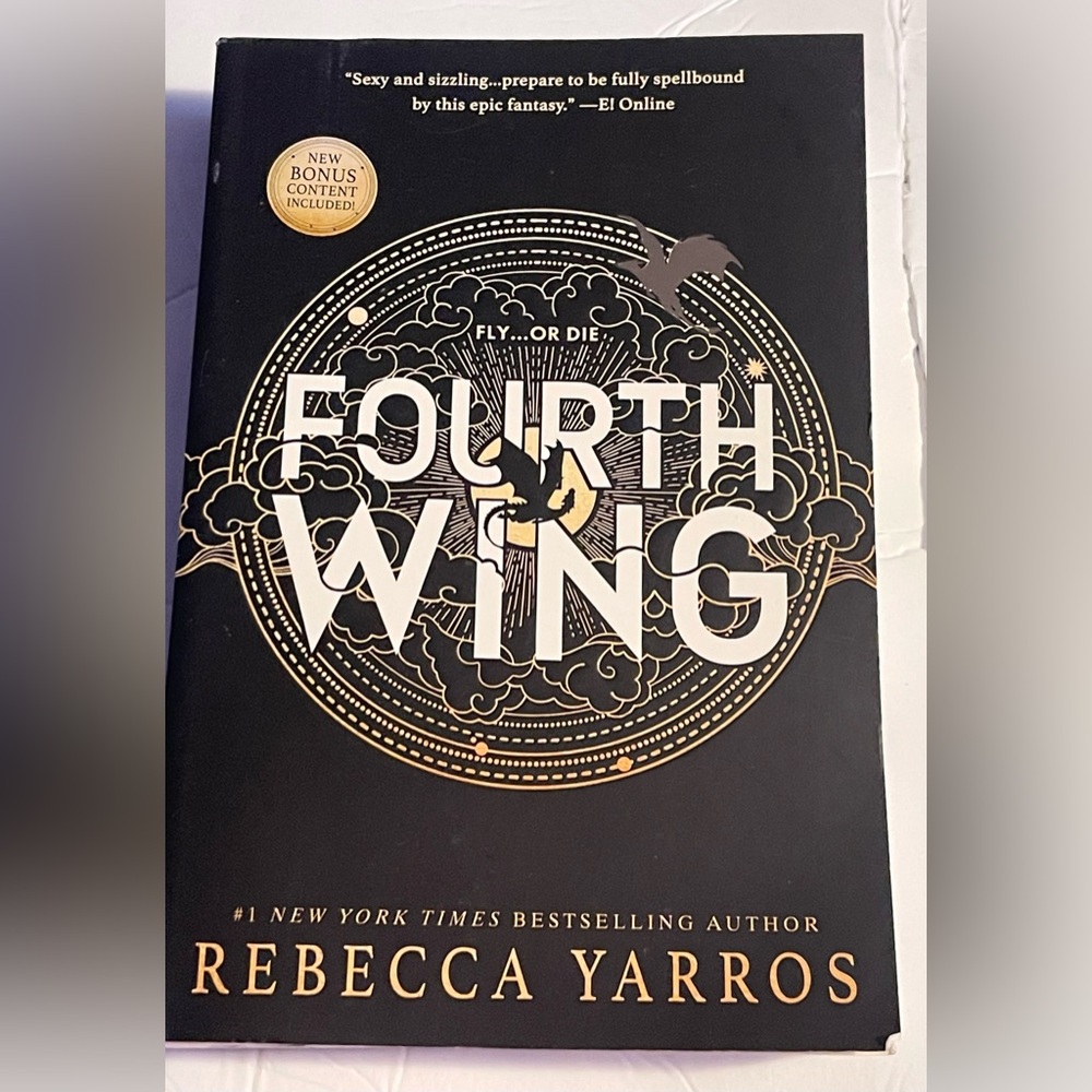 Fourth Wing Book with Bonus Content